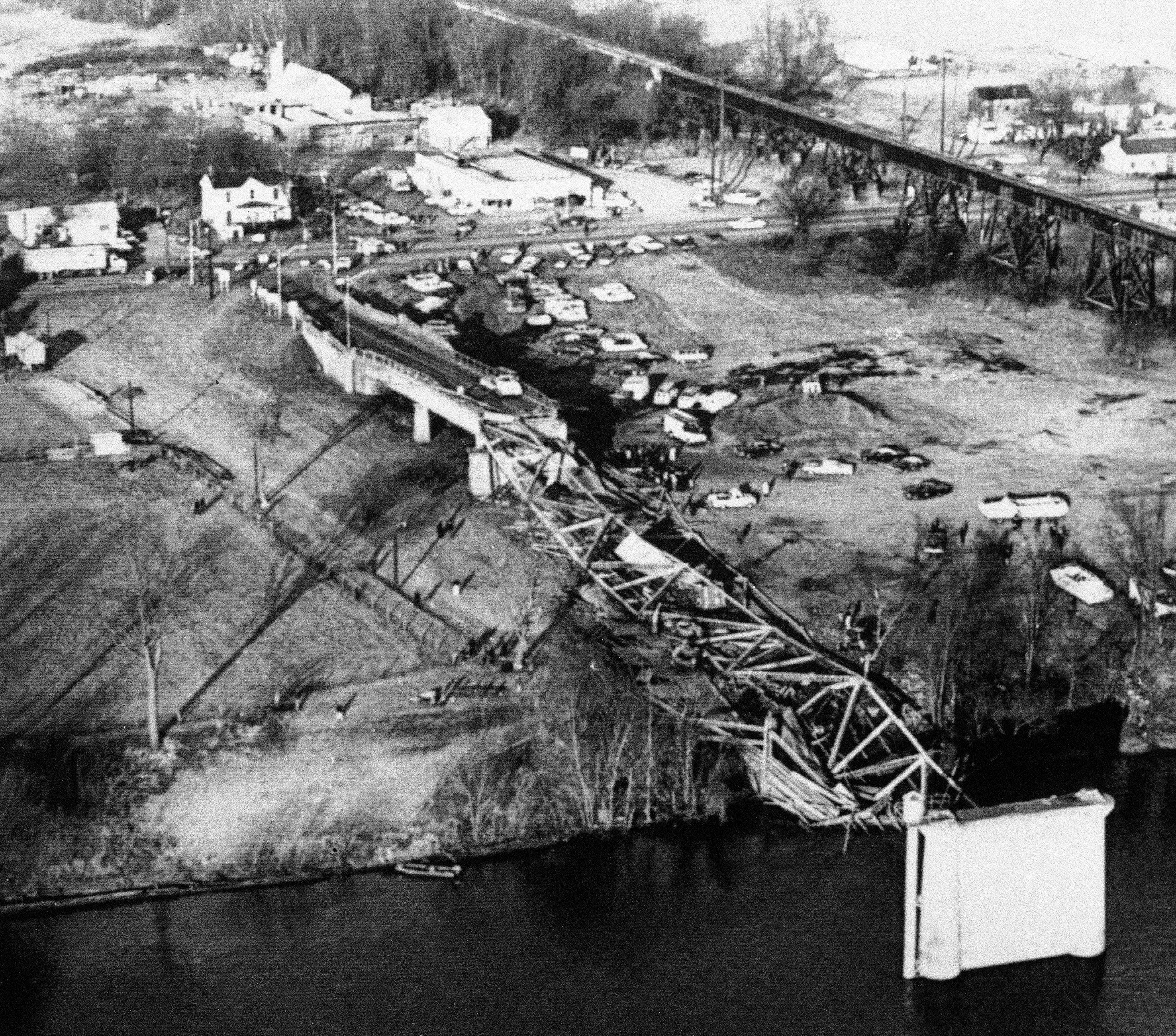 Silver Bridge (1967): jedno ogniwo, które zabiło 46 osób i zmieniło Amerykę